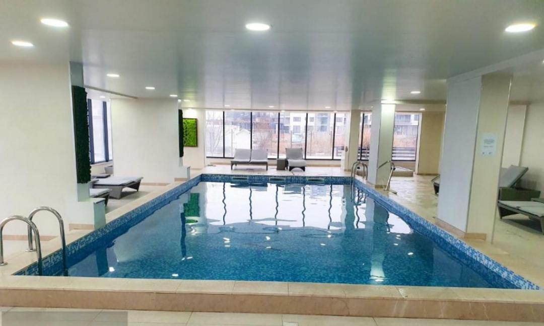 Luxury Suite Alezzi Beach Apartment Piscina Incalzita Sauna Jacuzzi Parking Navodari Exterior photo