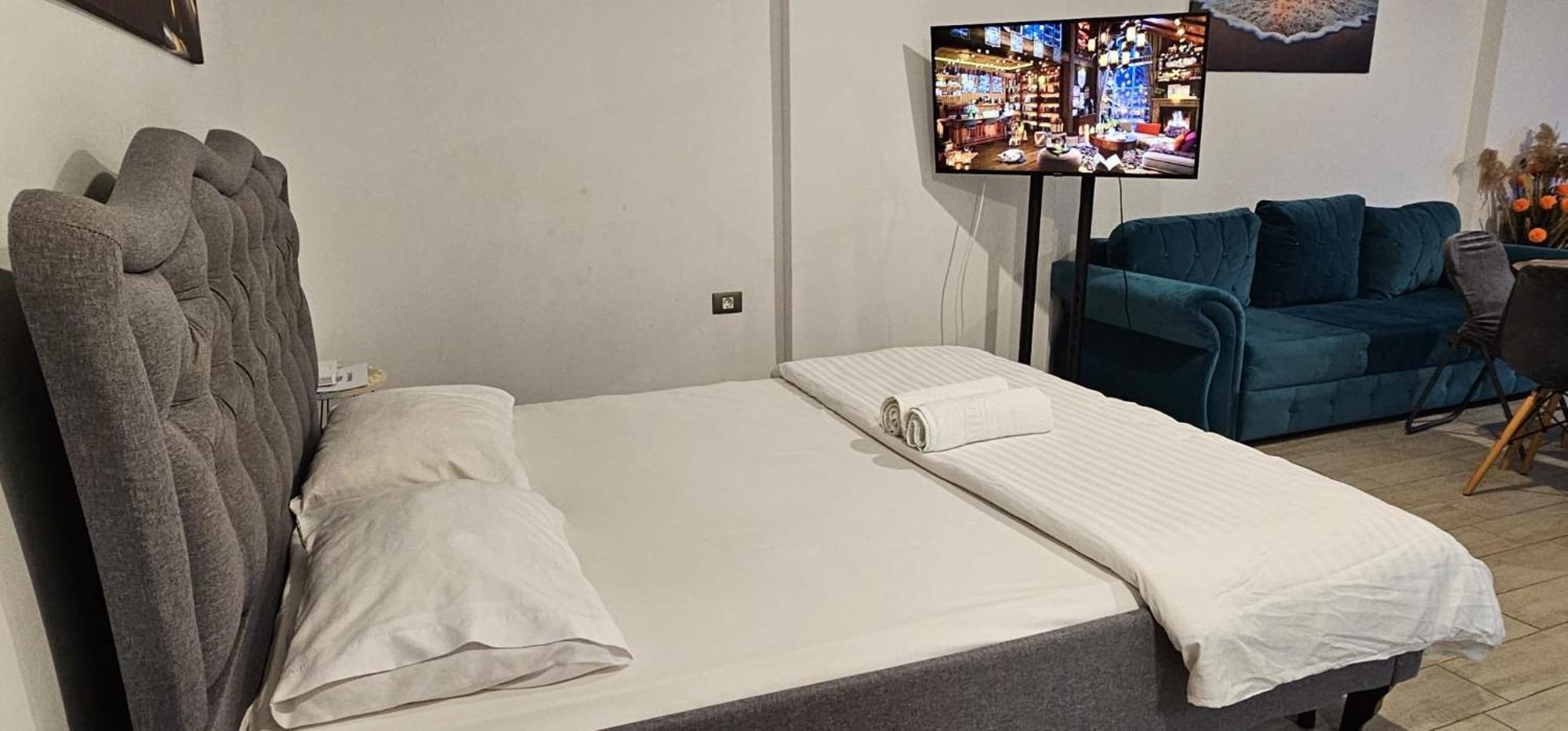 Luxury Suite Alezzi Beach Apartment Piscina Incalzita Sauna Jacuzzi Parking Navodari Exterior photo
